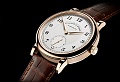 Нажмите на изображение для увеличения
Название: Lange 1815 Honey Gold 200th anniversary 3.jpg
Просмотров: 402
Размер:	67.0 Кб
ID:	1146078