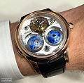 Нажмите на изображение для увеличения
Название: Montblanc-Tourbillon-Cylindrique-Geospheres-Vasco-da-Gama-wrist.jpg
Просмотров: 1287
Размер:	205.3 Кб
ID:	1207551