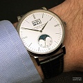 Нажмите на изображение для увеличения
Название: ALS_Saxonia-Moonphase-white-gold-womw.jpg
Просмотров: 462
Размер:	130.1 Кб
ID:	1298263