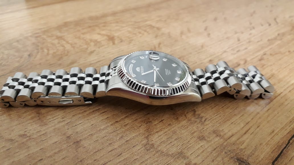 Orient Oyster Day Date FEV0J003BY Watch.ru