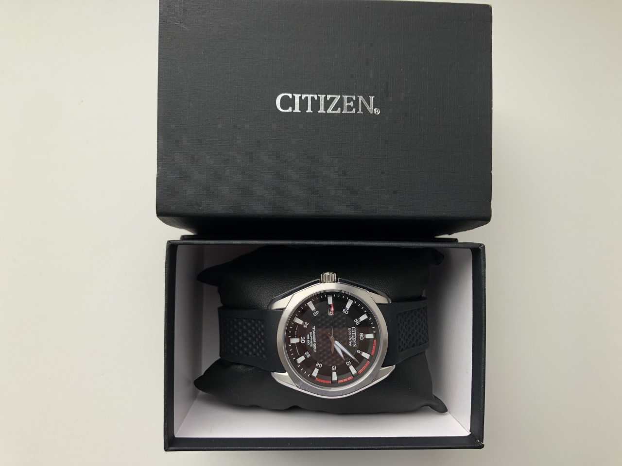 Citizen eco drive titanium golf sapphire wr100 hotsell