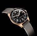 Нажмите на изображение для увеличения
Название: Glashuette-Original_1-36-13-03-90-33_SeaQ_PD_gold-002.jpg
Просмотров: 591
Размер:	117.1 Кб
ID:	2978265