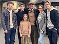Нажмите на изображение для увеличения
Название: david-victoria-beckham-kids.jpg
Просмотров: 490
Размер:	133.0 Кб
ID:	3528072