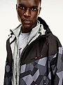 Нажмите на изображение для увеличения
Название: Jacheta_Tommy_Hilfiger_Sport_Geo_Print_P-XQECZB-513_2_ZOOM.jpg
Просмотров: 55
Размер:	315.6 Кб
ID:	3537653