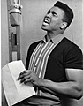 Нажмите на изображение для увеличения
Название: Muhammad-Ali-Singing-1964-год.jpg
Просмотров: 73
Размер:	133.0 Кб
ID:	3714621