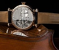 Нажмите на изображение для увеличения
Название: Magister_Vertical_Double_Tourbillon_RG_PR_07.jpg
Просмотров: 334
Размер:	188.1 Кб
ID:	1131271